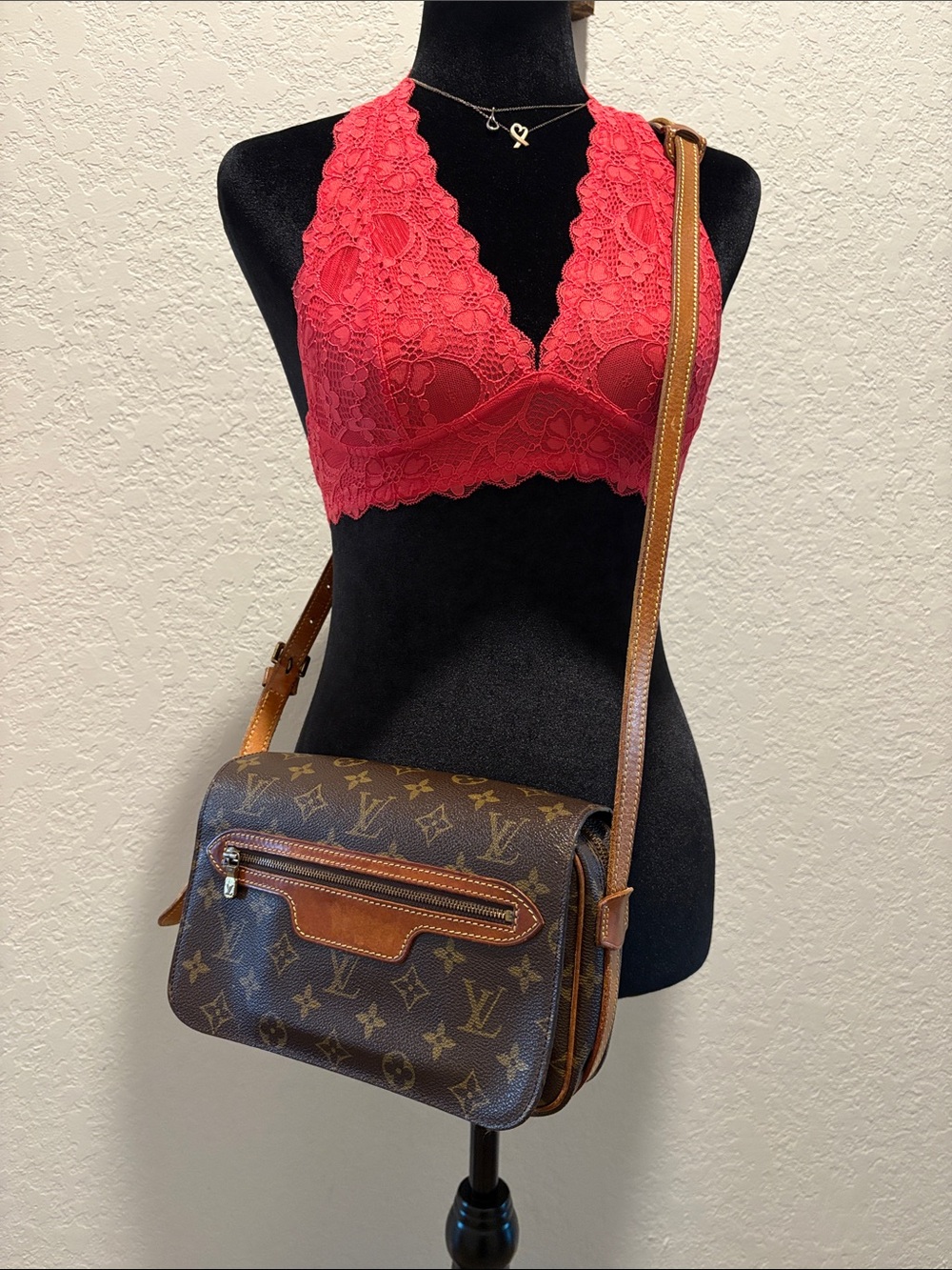Louis Vuitton MI8908 Monogram Crossbody Bag with Tan Trim and Gold Hardware